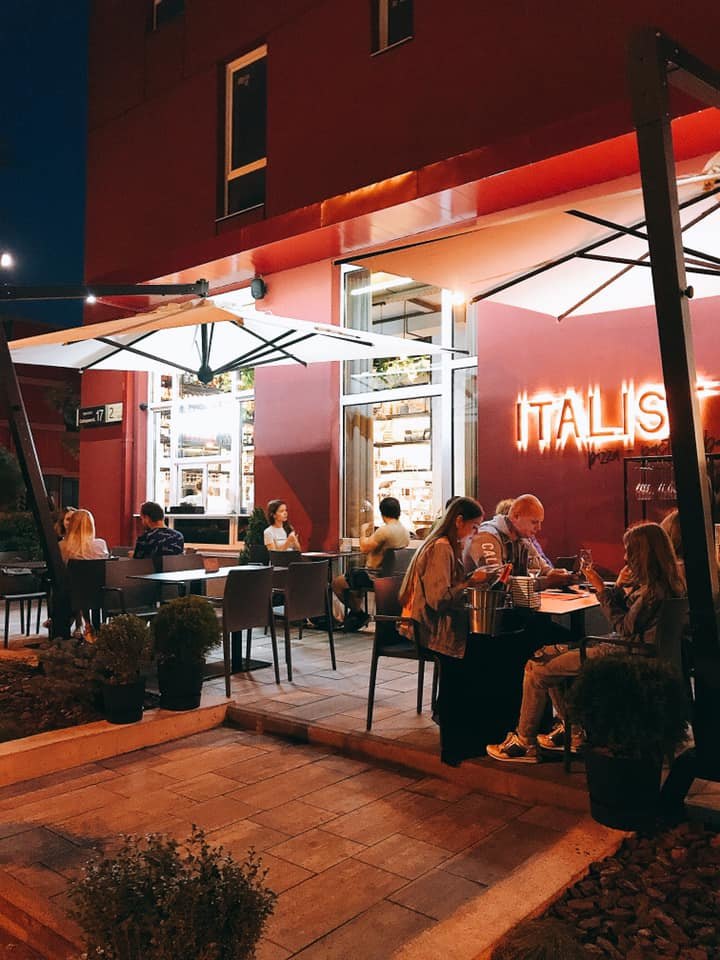 Italist Pizza Pasta Bar