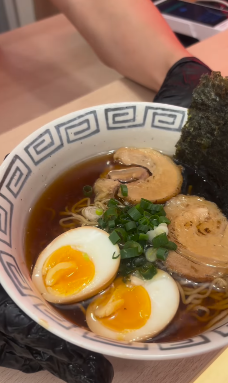 TOMOSHIBI
