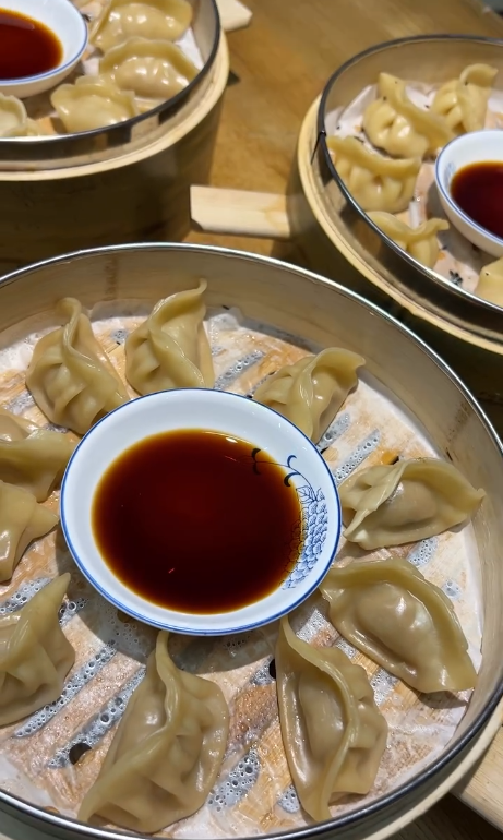 Asia Щаслива.